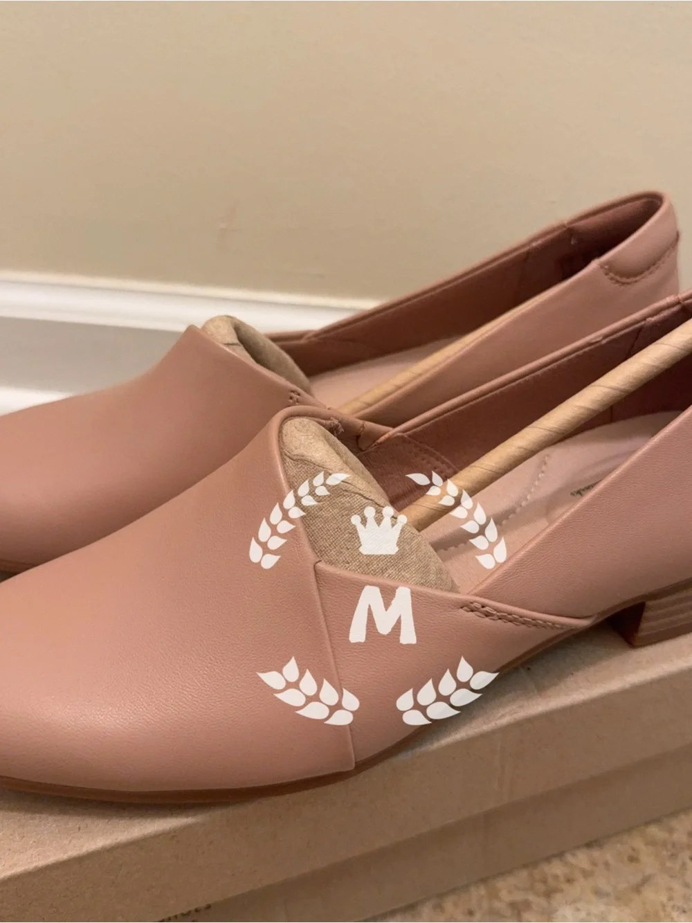 Clarks Women's Praline Leather Flats Cuir Praline Juliet Palm Size:6.5